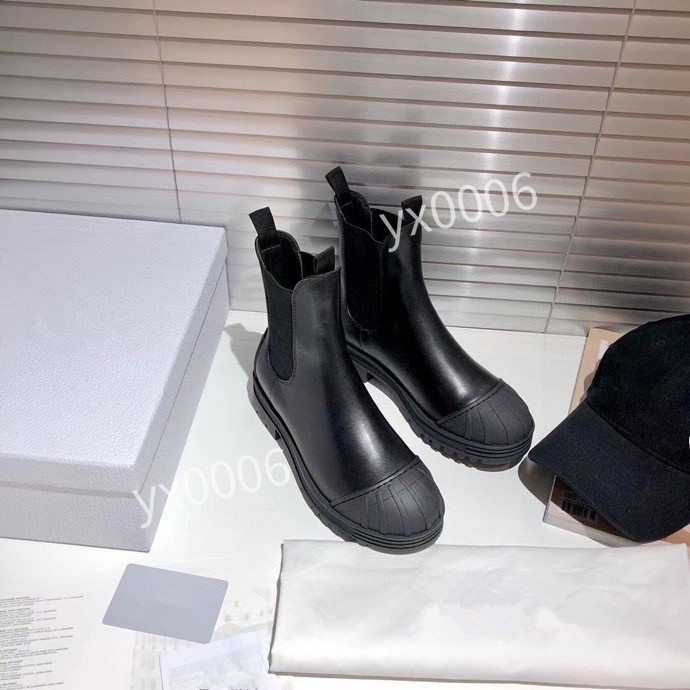 2022 autumn winter socks heeled heel boots fashion sexy Knitted elastic boot designer Alphabetic women shoes lady Letter Thick high heels Large fz201021, 01
2022 autumn winter socks heeled heel boots fashion sexy Knitted elastic boot designer Alphabetic women shoes lady Letter Thick high heels Large fz201021, 01