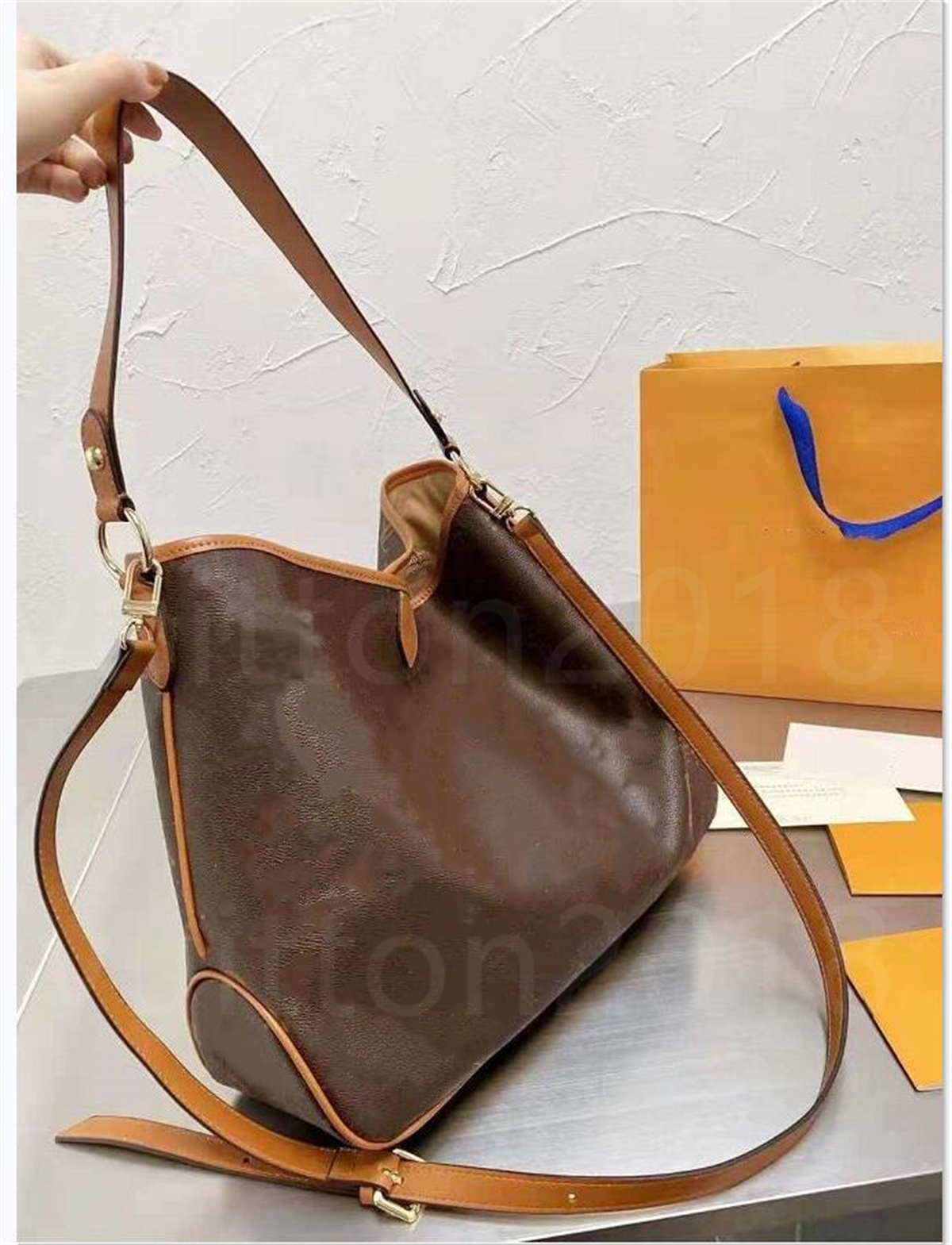 Women Shopping Shoulder bags Purses lady Travel Underarm Crossbody Bag Luxurys Designers Handbags Luggage Totes With box, Trash
Women Shopping Shoulder bags Purses lady Travel Underarm Crossbody Bag Luxurys Designers Handbags Luggage Totes With box, Trash