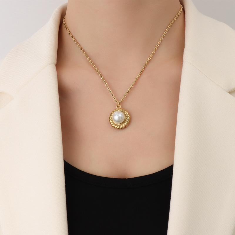 Pendant Necklaces Gold Plated Stainless Steel Twisted Round Necklace Accessories Women's Neck Chain Simulated Pearl Jewelry
Pendant Necklaces Gold Plated Stainless Steel Twisted Round Necklace Accessories Women's Neck Chain Simulated Pearl Jewelry