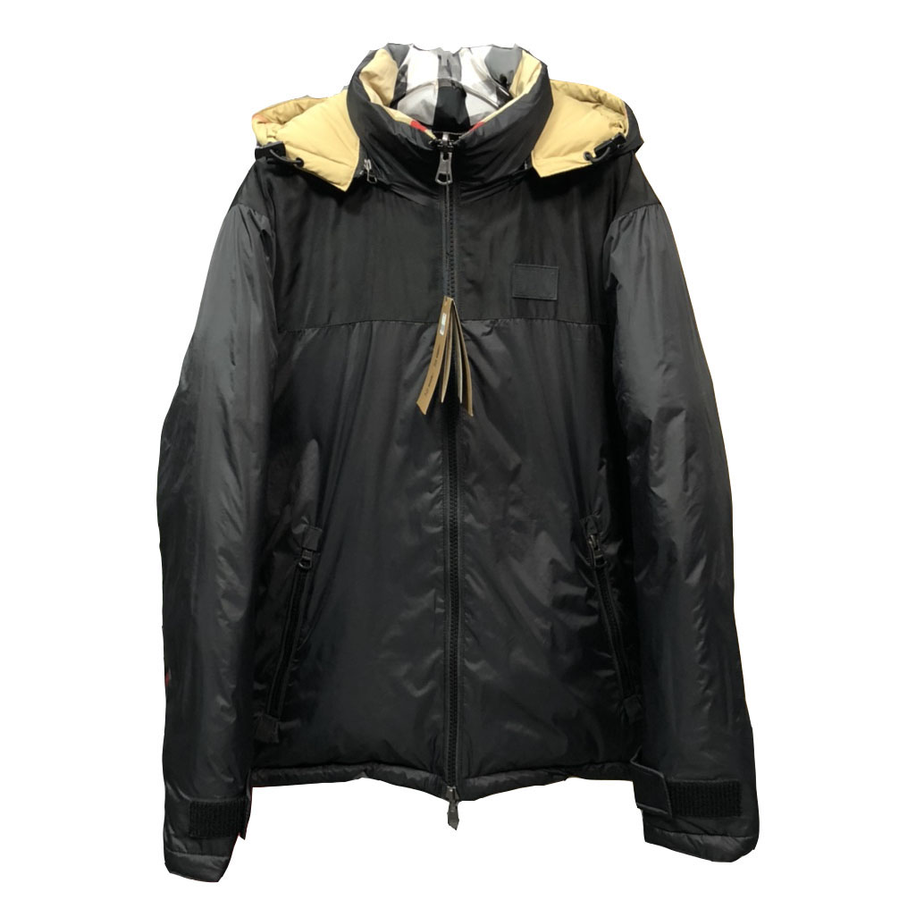 21FW British Style Famous Designer luxury Mens Down Jacket Canada North Winter Hooded Double-sided Jackets Men Women Clothing Windproof Unisex, Black
21FW British Style Famous Designer luxury Mens Down Jacket Canada North Winter Hooded Double-sided Jackets Men Women Clothing Windproof Unisex, Black