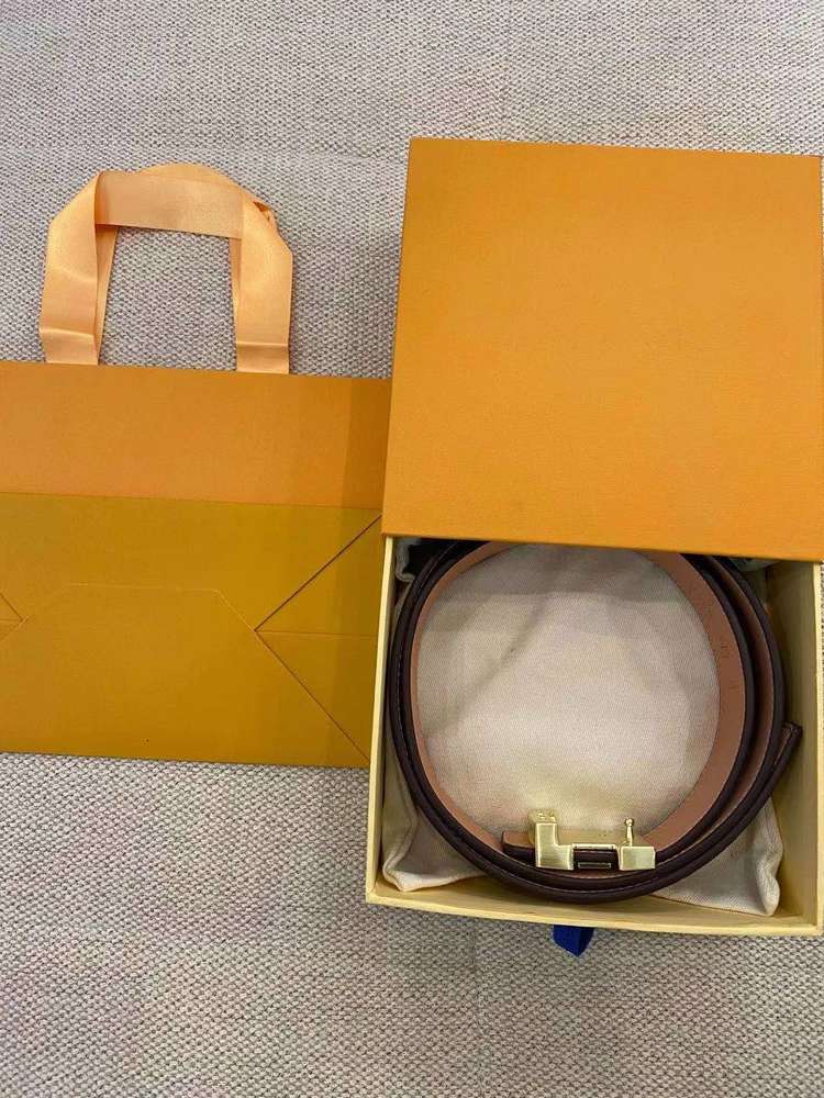EuropeanAmerican style fashion belt, men's women's the highest quality 4 colors, gold and silver buttons can choose orange box, Yellow
EuropeanAmerican style fashion belt, men's women's the highest quality 4 colors, gold and silver buttons can choose orange box, Yellow