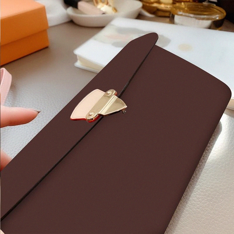 Women Luxurys Fashion Designers Bags 2021 Top Quality Handbags Wallet Handbag Classic Ladies Diagonal Bag Clutch w5rP#, Sky blue
Women Luxurys Fashion Designers Bags 2021 Top Quality Handbags Wallet Handbag Classic Ladies Diagonal Bag Clutch w5rP#, Sky blue