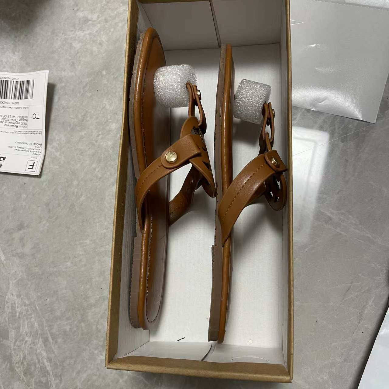 Summer Women sandals Beach Cork Slippers Casual Double Buckle Clogs Slides Women Slip on Flip Flop Shoes size 35-42
Summer Women sandals Beach Cork Slippers Casual Double Buckle Clogs Slides Women Slip on Flip Flop Shoes size 35-42