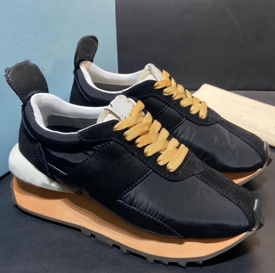 paris CURB BUMPR leather Sneakers baby men women shoes Bur House chaussures de designer sports Loafers Running lanviin Casual A1
paris CURB BUMPR leather Sneakers baby men women shoes Bur House chaussures de designer sports Loafers Running lanviin Casual A1