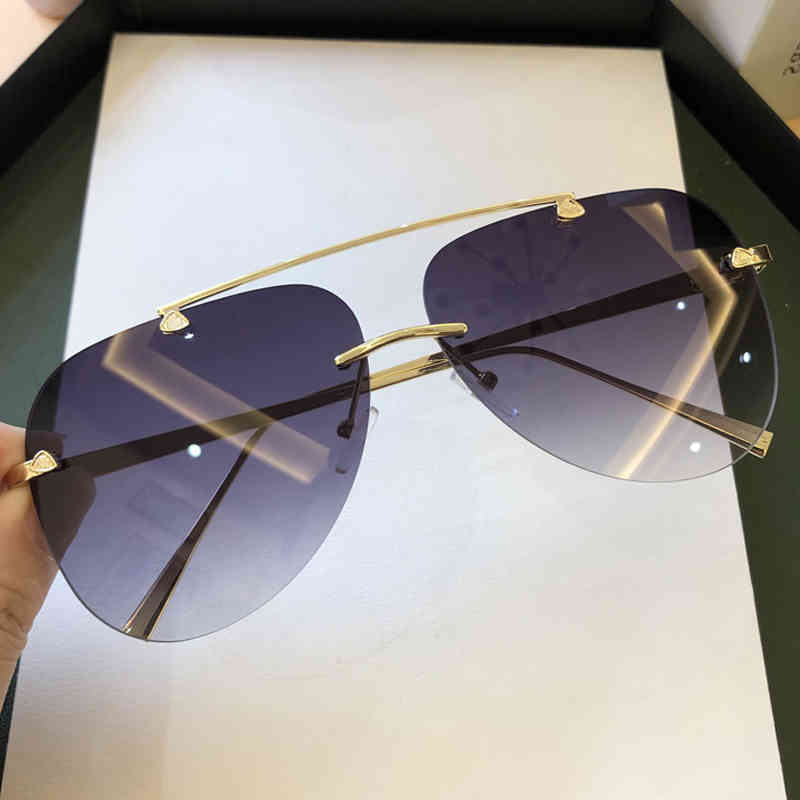 Brand Metal Random sunglasses Women Mirrors Fashion 2021 Trendy pilot Male sunglasses UV400 Protector Gradient glasses Glasses wholesale, Silver
Brand Metal Random sunglasses Women Mirrors Fashion 2021 Trendy pilot Male sunglasses UV400 Protector Gradient glasses Glasses wholesale, Silver