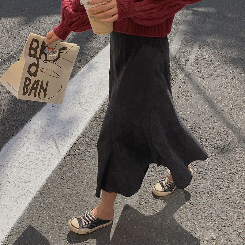 Spring Autumn High Waist Vintage Corduroy Fishtail Skirt Female OL Elegant Fashion All-match Long Skirts Womens 210421