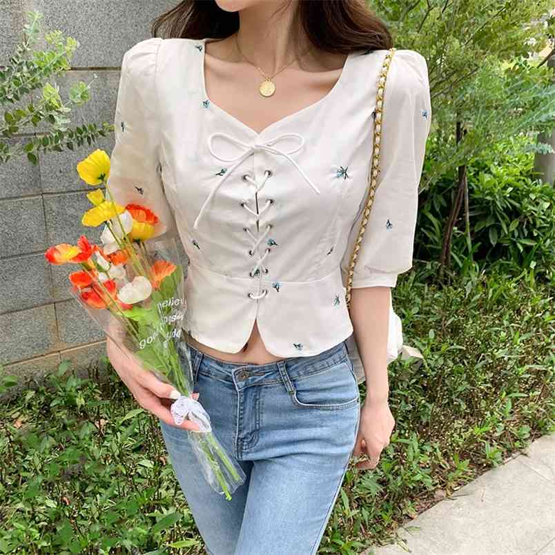 Arrival Summer Womens Embroidery Fashion Slim Blouses Puff Sleeve Sexy Lace Up Short Shirt blusa Feminina 210519, Photo color
Arrival Summer Womens Embroidery Fashion Slim Blouses Puff Sleeve Sexy Lace Up Short Shirt blusa Feminina 210519, Photo color
