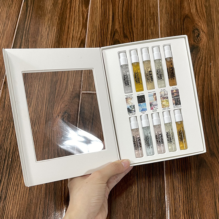 neutral perfume set 7ml*5 pieces spray suit samples 1.5ml*10-piece scents counter edition 1v1charming smell EDT fast free delivery the same brand Best quality
neutral perfume set 7ml*5 pieces spray suit samples 1.5ml*10-piece scents counter edition 1v1charming smell EDT fast free delivery the same brand Best quality