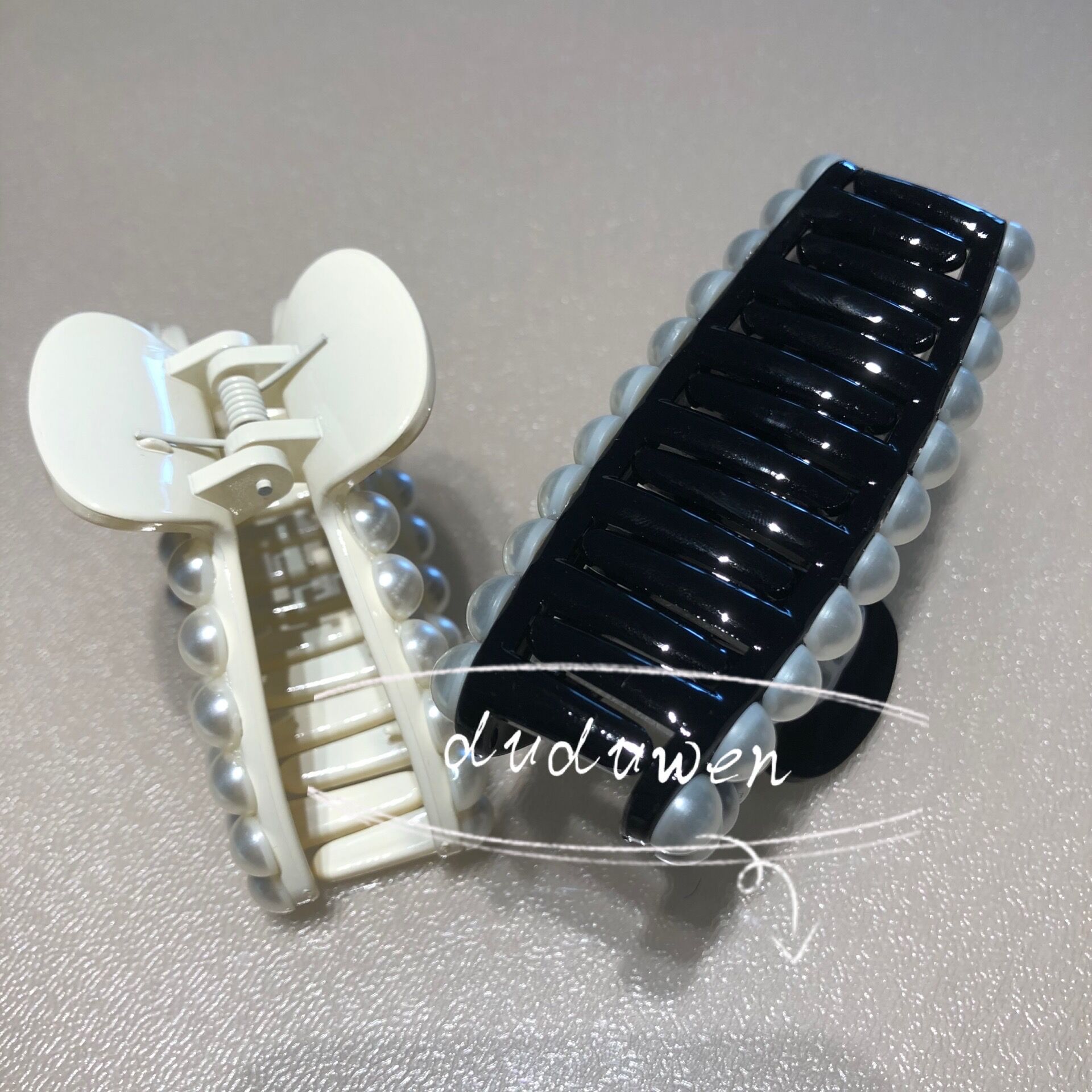 8X4.3CM Fashion vintage pearls acryic Hair Claw engraved C selection clamps 2C classic hair Accessories VIP