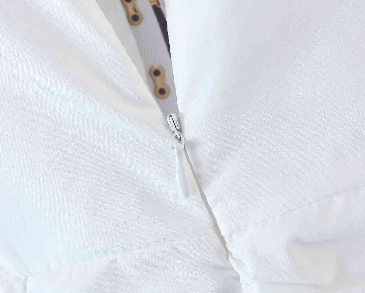 Summer White Metal Hook Buttons Dropped Ruched Dress Ladies Short Sleeve Bodycon Package hips Mini Dresses Holiday Cotton 210429