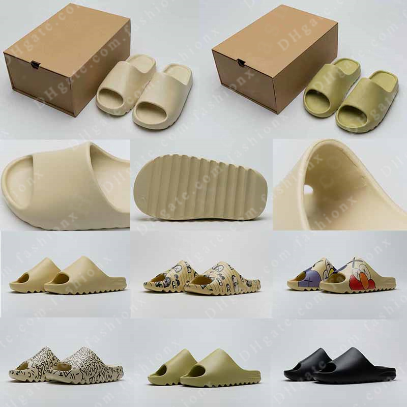 2022 Designer Foam Runner Slipper MXT Moon Gray MX Cream Clay Men Women Slippers Shoes Ochre Vermillion Mineral Blue Triple Black Slides Des
2022 Designer Foam Runner Slipper MXT Moon Gray MX Cream Clay Men Women Slippers Shoes Ochre Vermillion Mineral Blue Triple Black Slides Des