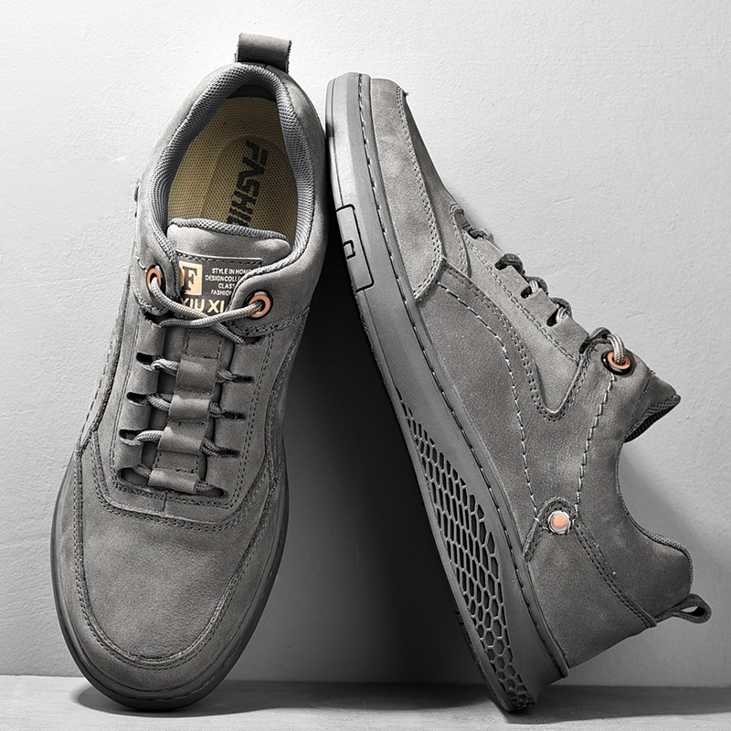 Top Quality Men's Genuine Leather Shoess Lace Up Trend Comfortable Men Shoes Outdoor British Fashion Men High Top Sneakers Moccasins Men, Black
Top Quality Men's Genuine Leather Shoess Lace Up Trend Comfortable Men Shoes Outdoor British Fashion Men High Top Sneakers Moccasins Men, Black