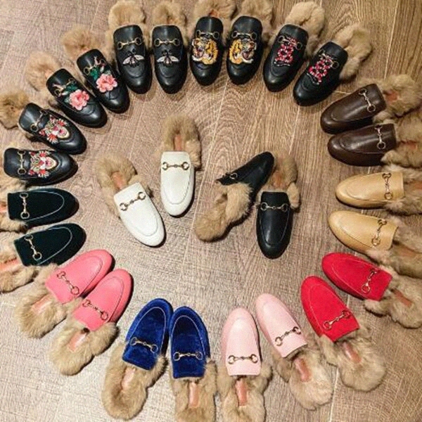Designer Princetown Slippers Men Women Autumn Winter Wool Loafers Classic Metal Buckle Embroidery Shoes Luxury Bee Snake Pattern Lazy Slides, 24
Designer Princetown Slippers Men Women Autumn Winter Wool Loafers Classic Metal Buckle Embroidery Shoes Luxury Bee Snake Pattern Lazy Slides, 24