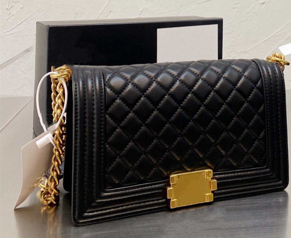 Luxury Fashion Flap boy Crossbody Bag Acrylic Aged Lambskin Designer Bags Gold-Tone/Silver-Tone Metal Chain High Capacity Shoulder Bags, Box
Luxury Fashion Flap boy Crossbody Bag Acrylic Aged Lambskin Designer Bags Gold-Tone/Silver-Tone Metal Chain High Capacity Shoulder Bags, Box