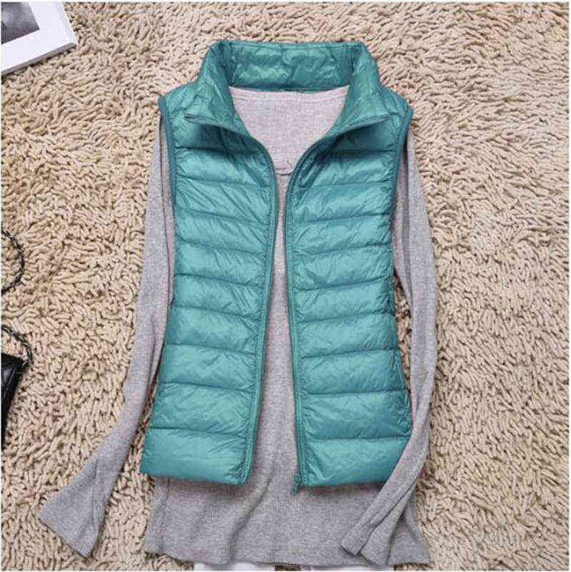 Brand Women Sleeveless Women's Ultra Light Down Vests Slim Jacket Girl Gilet Plus Lightweight Windproof Warm Waistcoat 211120