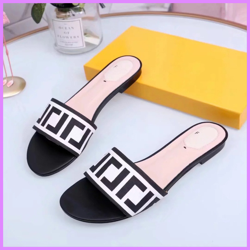 Women Luxury Designer Slipper Slides Summer Ladies Sandals Designers Outdoor Street Fashion Shoes F Letters Beach Sheepskin Pad D2112094F
Women Luxury Designer Slipper Slides Summer Ladies Sandals Designers Outdoor Street Fashion Shoes F Letters Beach Sheepskin Pad D2112094F