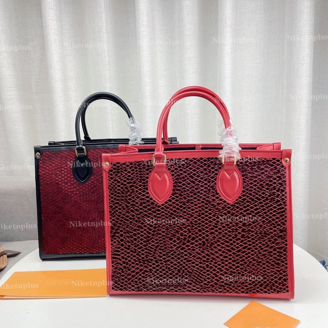 ALMA BB Big Shopping Bags Large Capacity Mummy bag Hollow Out Monograms Pattern Retiro Red Compact Flower Letter Tote Clutch Designer Cross Body Totes 33*26cm, #1
ALMA BB Big Shopping Bags Large Capacity Mummy bag Hollow Out Monograms Pattern Retiro Red Compact Flower Letter Tote Clutch Designer Cross Body Totes 33*26cm, #1