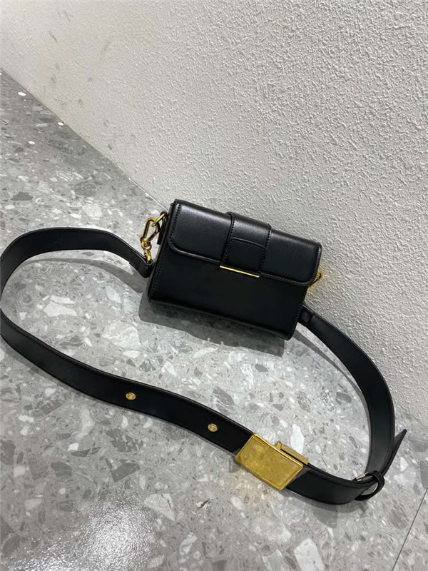 dg 2021 new arrival brand women's bag high-quality square bag handbag star star inspiration embroidered shoulder bag
dg 2021 new arrival brand women's bag high-quality square bag handbag star star inspiration embroidered shoulder bag