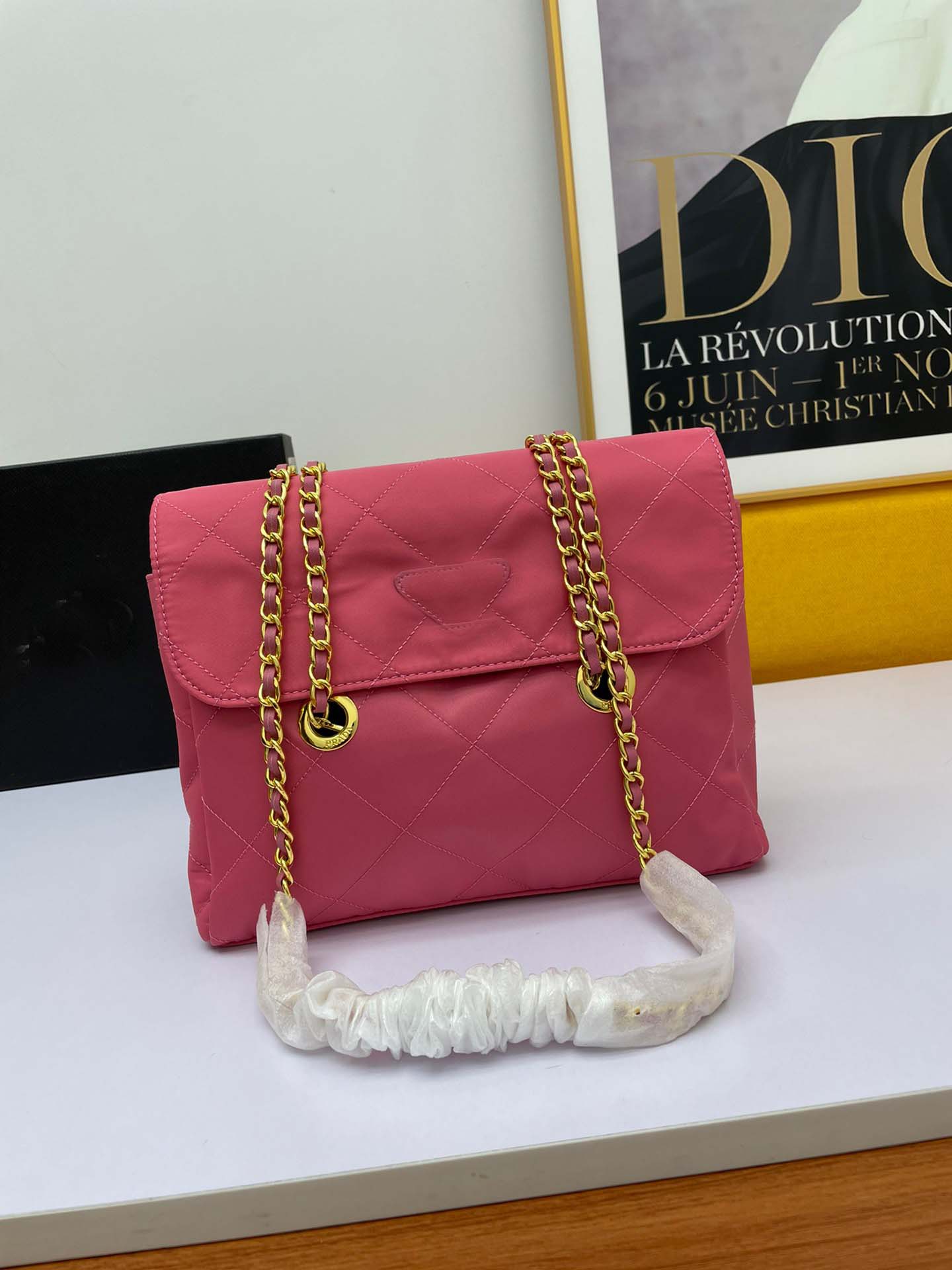 luxury fashion chain female 2689 purse marelle shoulder bags High quality purses Crossbody Retro decoration, Black
luxury fashion chain female 2689 purse marelle shoulder bags High quality purses Crossbody Retro decoration, Black