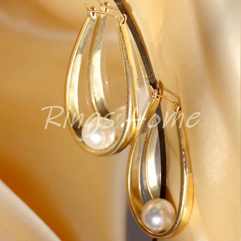 CD statement silver gold snap crystal charm earring jewelry Brand by fashion Designer Gifts for Women Girls with original box D058, Golden
CD statement silver gold snap crystal charm earring jewelry Brand by fashion Designer Gifts for Women Girls with original box D058, Golden