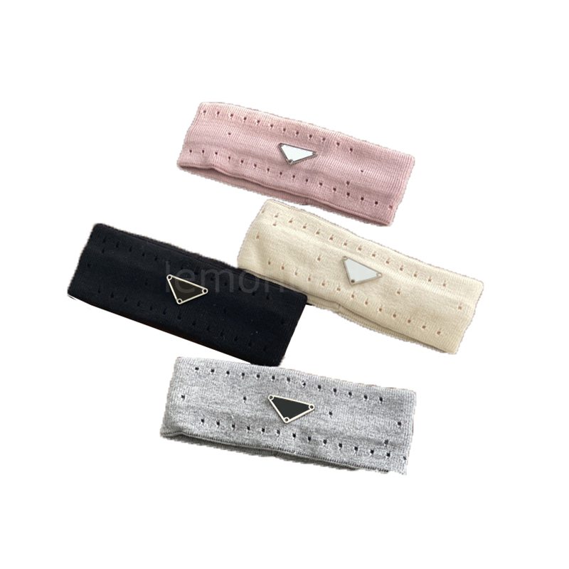 Metal Triangle Badge Headbands Women Luxury Wool Hairband Yoga Sports Elastic Hair Band Womens High Quality Hairbands
Metal Triangle Badge Headbands Women Luxury Wool Hairband Yoga Sports Elastic Hair Band Womens High Quality Hairbands