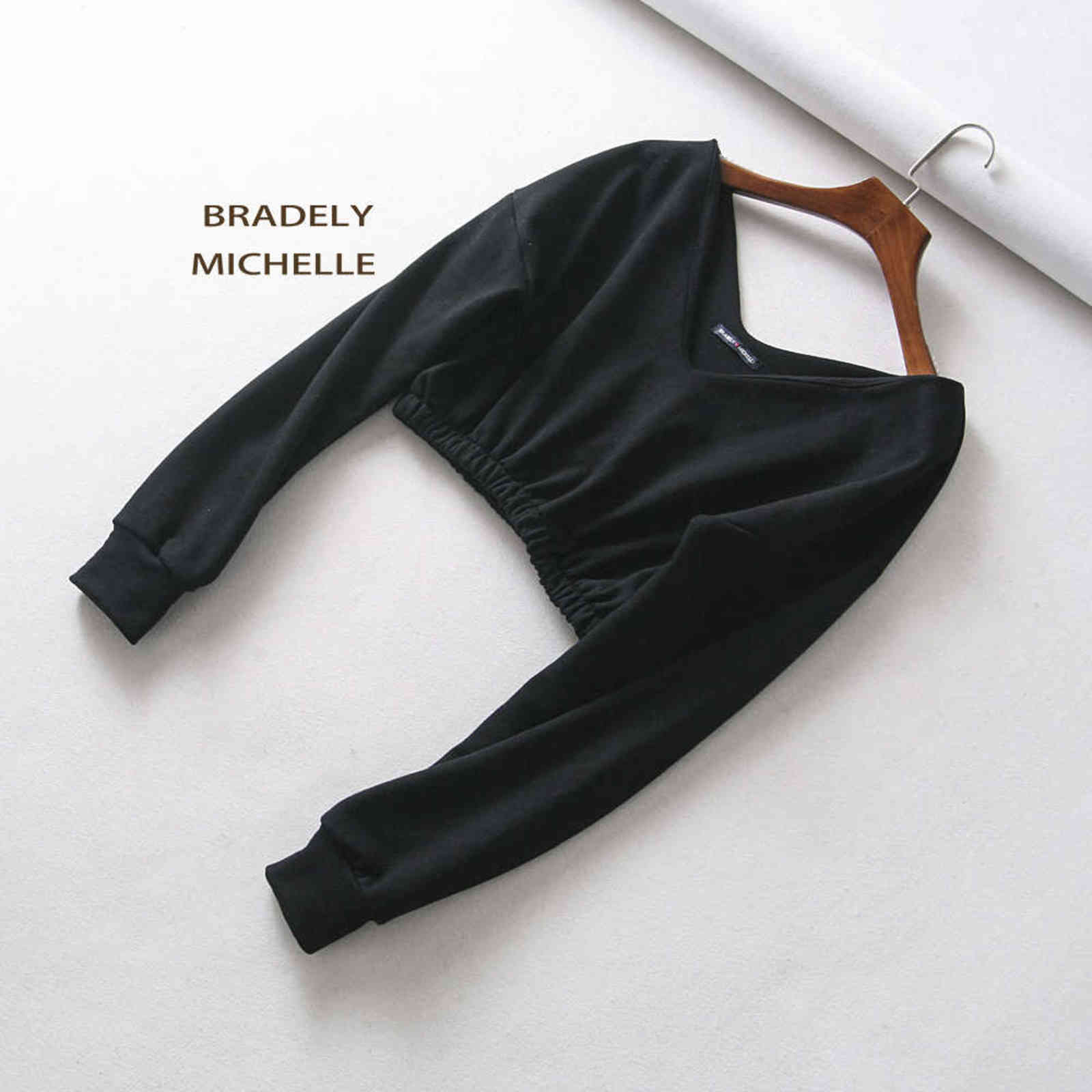 BRADELY MICHELLE Women Sexy Sweatshirt Streetwear Hoodies Hip Pop Crop Top Female Long Sleeve Deep V-neck Pullovers 211109