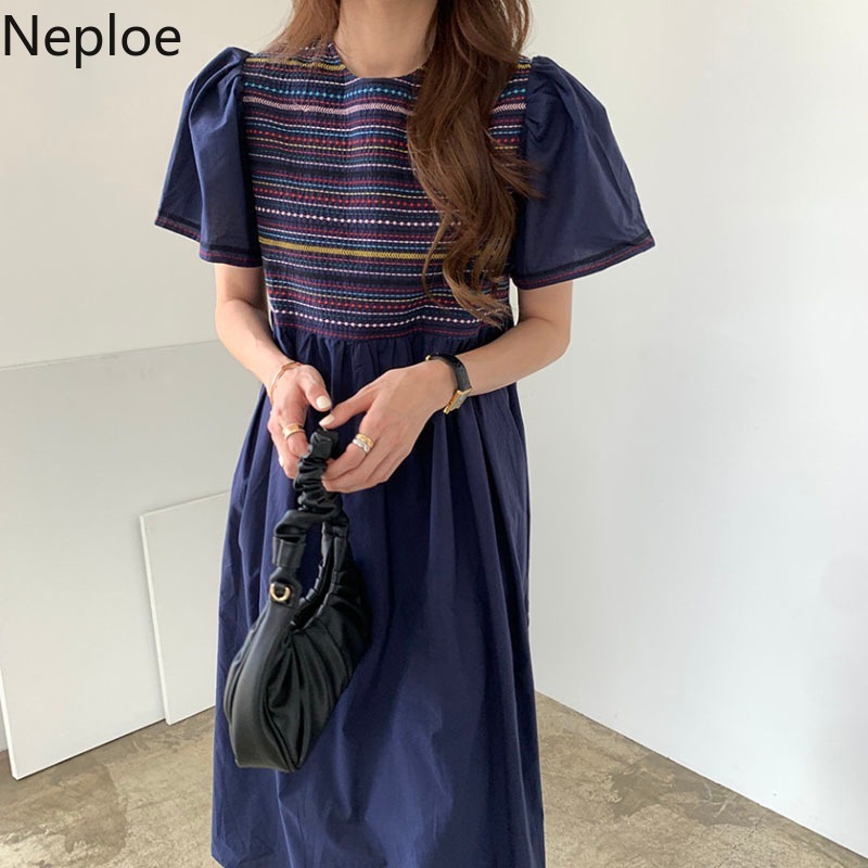 Neploe Women's Summer Dress Retro Heavy Embroidered Puff Sleeve High Waist Loose Vestidos Korean O Neck Temperament Dresses 210422