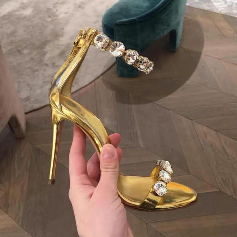 Dress Shoes Summer Sexy Lady Fashion Women's Sandals Gold Patent Leather Strappy Crystal Stiletto Stripper High Heels Prom Evening
Dress Shoes Summer Sexy Lady Fashion Women's Sandals Gold Patent Leather Strappy Crystal Stiletto Stripper High Heels Prom Evening