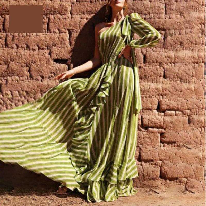 Women Dress Striped One Shoulder Bohemian Sexy Long Printed Maxi es Ruffles Large Hem Plus Size es Spring 210513