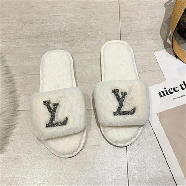 Winter Women House Slippers Faux Fur Fashion Warm Shoes Woman Slip On Flats Female Slides Black Pink Cozy Home Furry Slippers
Winter Women House Slippers Faux Fur Fashion Warm Shoes Woman Slip On Flats Female Slides Black Pink Cozy Home Furry Slippers