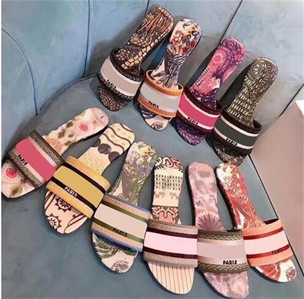 new Women Slippers Embroidery Sandal Floral Brocade fashion Flip Flops Striped Beach Genuine Leather Dazzle Flowers Slipper 35color with box, Black
new Women Slippers Embroidery Sandal Floral Brocade fashion Flip Flops Striped Beach Genuine Leather Dazzle Flowers Slipper 35color with box, Black