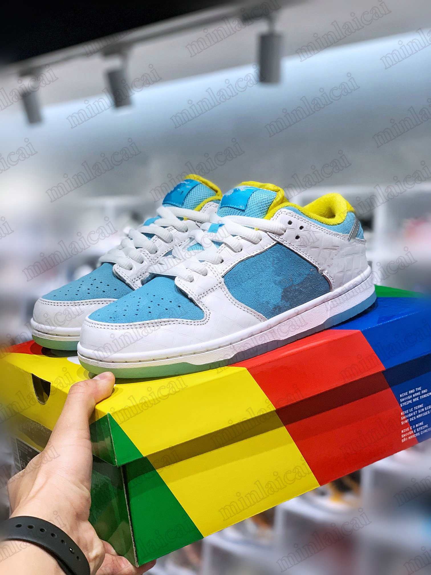 FTC Skateboarding Shoes x Dunks Low Pro QS Lagoon Pulse Men Womens Casual Sports Skateboard Shoe Rhombus Silver Ice Blue, Customize
FTC Skateboarding Shoes x Dunks Low Pro QS Lagoon Pulse Men Womens Casual Sports Skateboard Shoe Rhombus Silver Ice Blue, Customize
