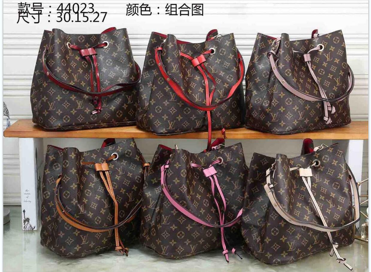 1-29 LV LOUIS 1 VITTON women designers bags luxurys bag women messenger bag women bags hand bags fashion handbags tote bag
1-29 LV LOUIS 1 VITTON women designers bags luxurys bag women messenger bag women bags hand bags fashion handbags tote bag