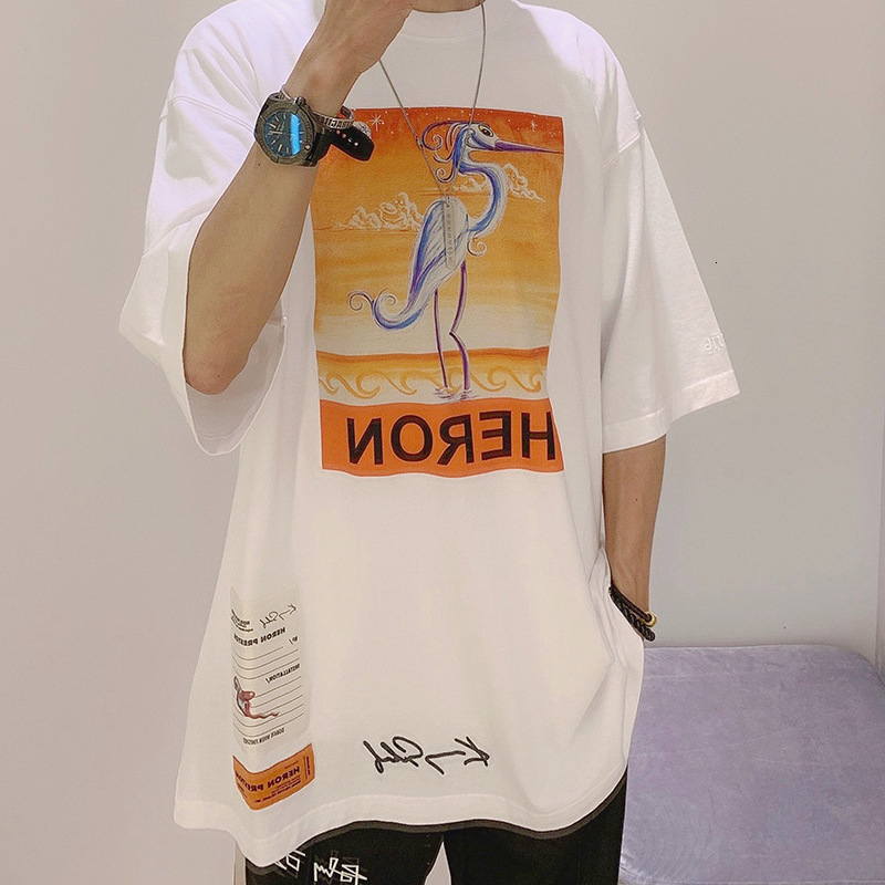 Preston x Kenny Scharf artist's co branded painting Heron HP crane short sleeve T-shirt, White;black
Preston x Kenny Scharf artist's co branded painting Heron HP crane short sleeve T-shirt, White;black