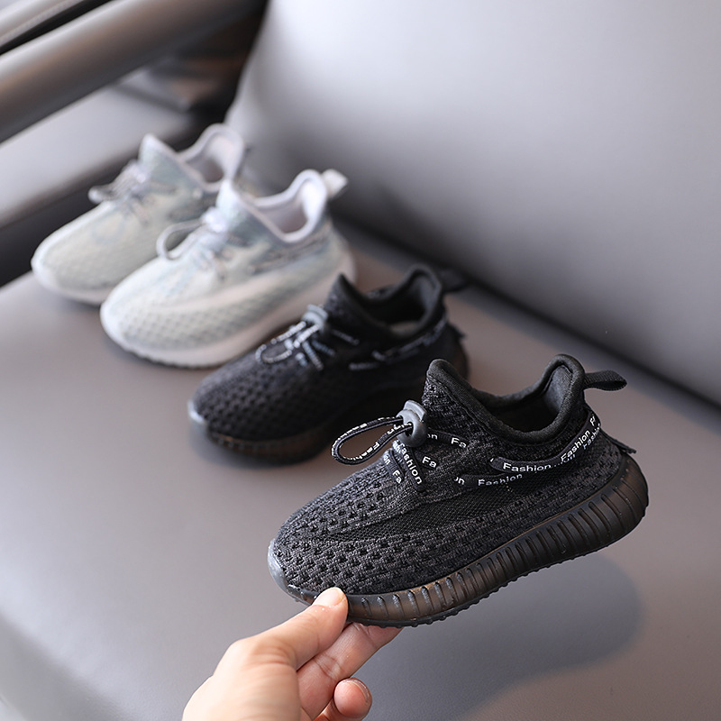 Breathable Kids Shoes Sneakers Baby Knaye West Trainers Infant Children Boys And Girls Chaussures Pour Enfants, Black
Breathable Kids Shoes Sneakers Baby Knaye West Trainers Infant Children Boys And Girls Chaussures Pour Enfants, Black