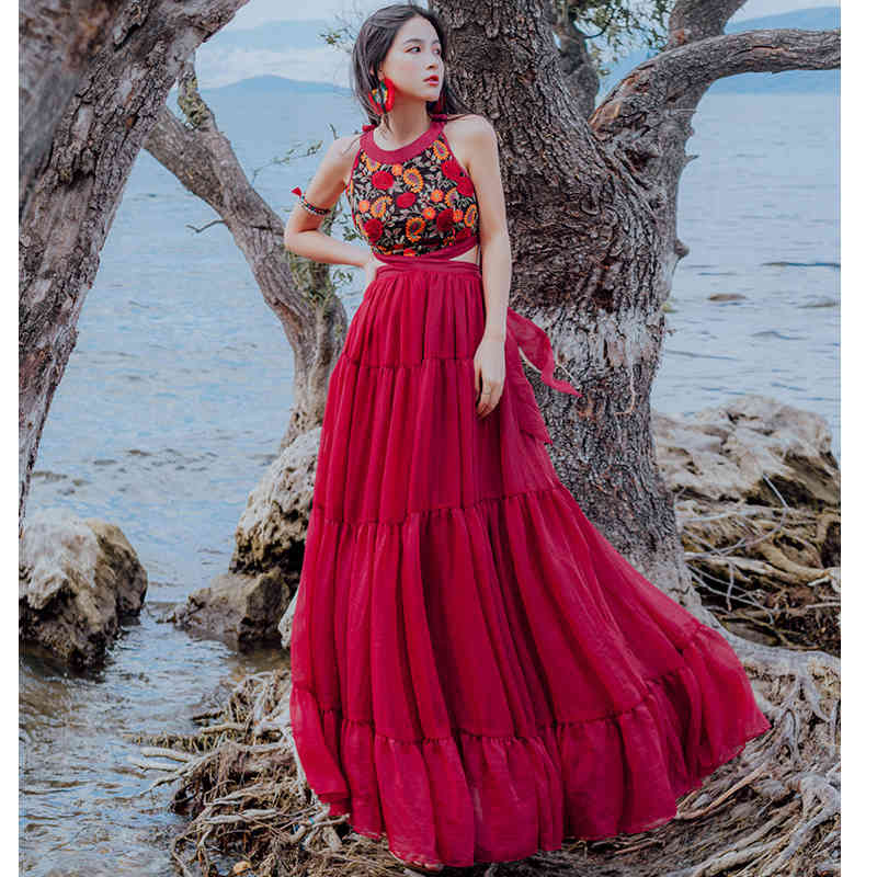 Bohemia Halter-neck Vest Boho Pleated Red Chiffon Beach Long Dress Women Floral Embroidery Elegant Ruffle Sexy Maxi 210421