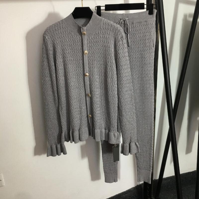 Women's Pants & Capris 2021 Autumn And Winter Knitted Suit Single Breasted Twist Long Sleeved Cardigan Top + Slim Fit Leggings, Black
Women's Pants & Capris 2021 Autumn And Winter Knitted Suit Single Breasted Twist Long Sleeved Cardigan Top + Slim Fit Leggings, Black