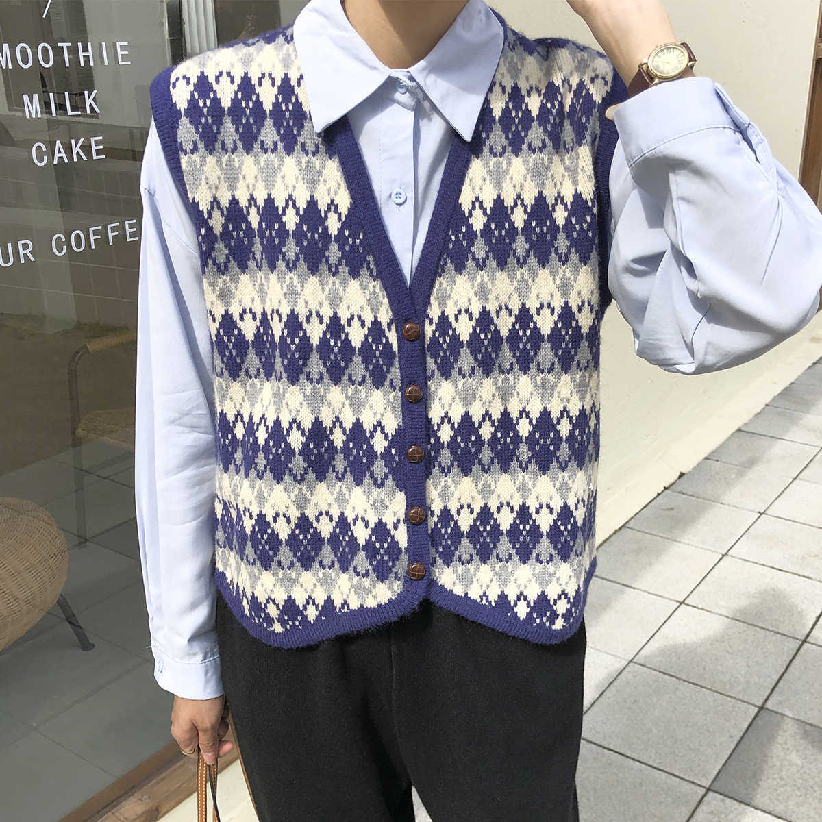 Vest Women Solid Geometric Loose Trendy Korean Sleeveless Knitted V-Neck All-match Female Coats Simple Leisure Outwear 210607, Dark brown
Vest Women Solid Geometric Loose Trendy Korean Sleeveless Knitted V-Neck All-match Female Coats Simple Leisure Outwear 210607, Dark brown