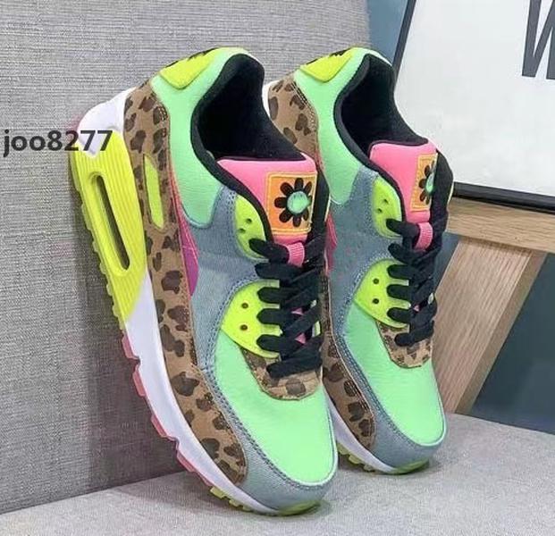 Mens Womens 2021 360 90 270 Running Shoes Laser Orange Triple Black White Runners Sports Sneakers Trainers designer A16
Mens Womens 2021 360 90 270 Running Shoes Laser Orange Triple Black White Runners Sports Sneakers Trainers designer A16