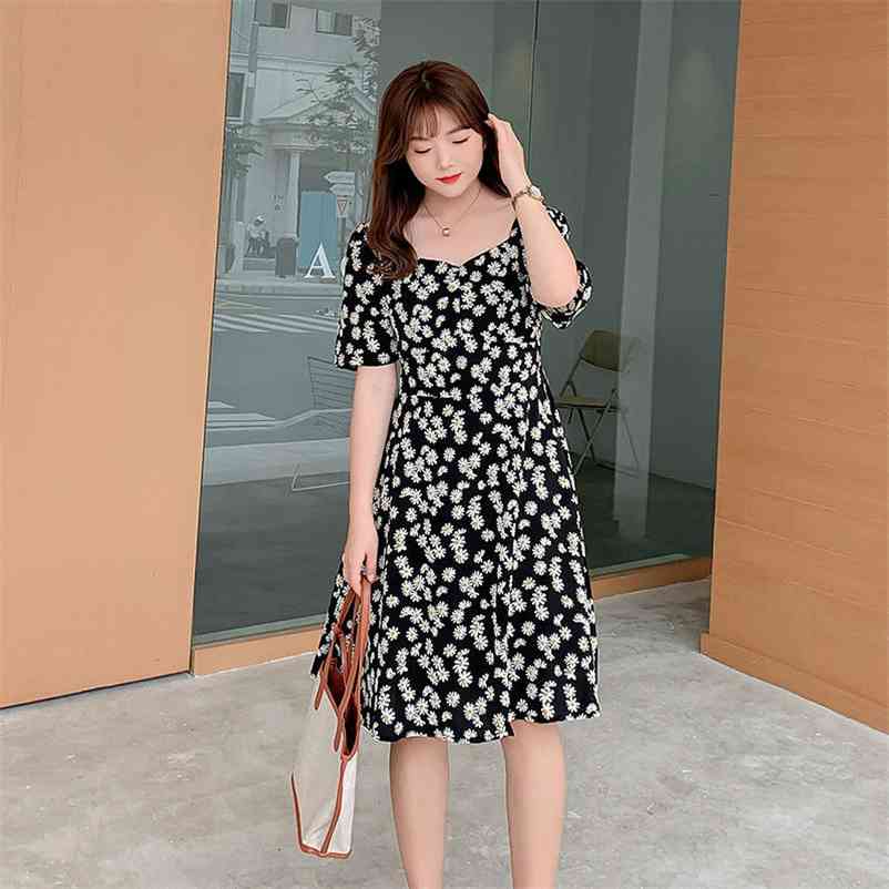 Lantern Sleeve Summer Dress Plus Size Daisy Printed A-line Women Elegant Sexy Casual Korean Style Fashion 210519, Black-short style
Lantern Sleeve Summer Dress Plus Size Daisy Printed A-line Women Elegant Sexy Casual Korean Style Fashion 210519, Black-short style