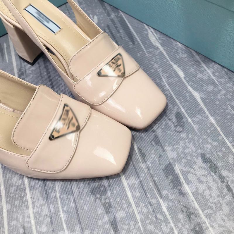 2021 Good Quality Fashion Women Luxurys Designers Shoes Designer Sandals Womens Luxury High Heels Sandal Dress Shoess With Box Size 35-41 -H340, Khaki
2021 Good Quality Fashion Women Luxurys Designers Shoes Designer Sandals Womens Luxury High Heels Sandal Dress Shoess With Box Size 35-41 -H340, Khaki