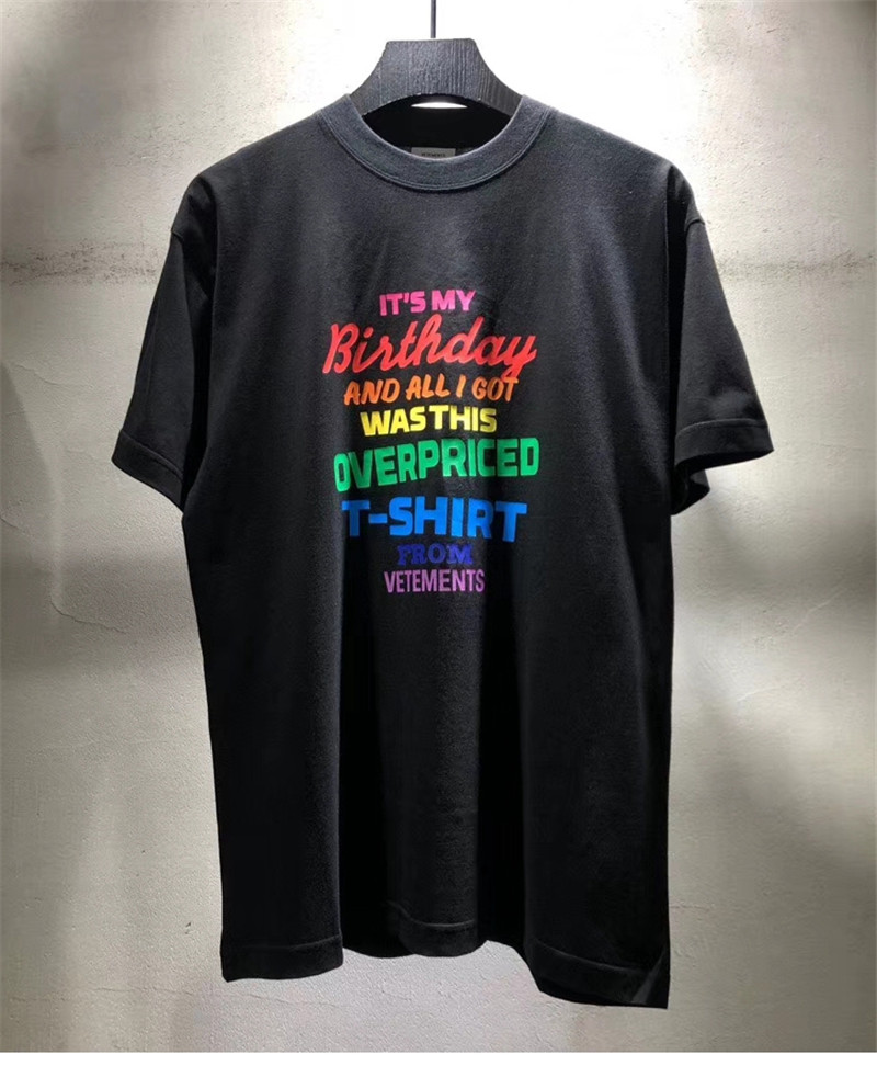 Men T-shirt Vetements Tee Vetements T-shirt High Quality IT IS MY BIRTHDAY OVERPRICED Vetements, White;black
Men T-shirt Vetements Tee Vetements T-shirt High Quality IT IS MY BIRTHDAY OVERPRICED Vetements, White;black