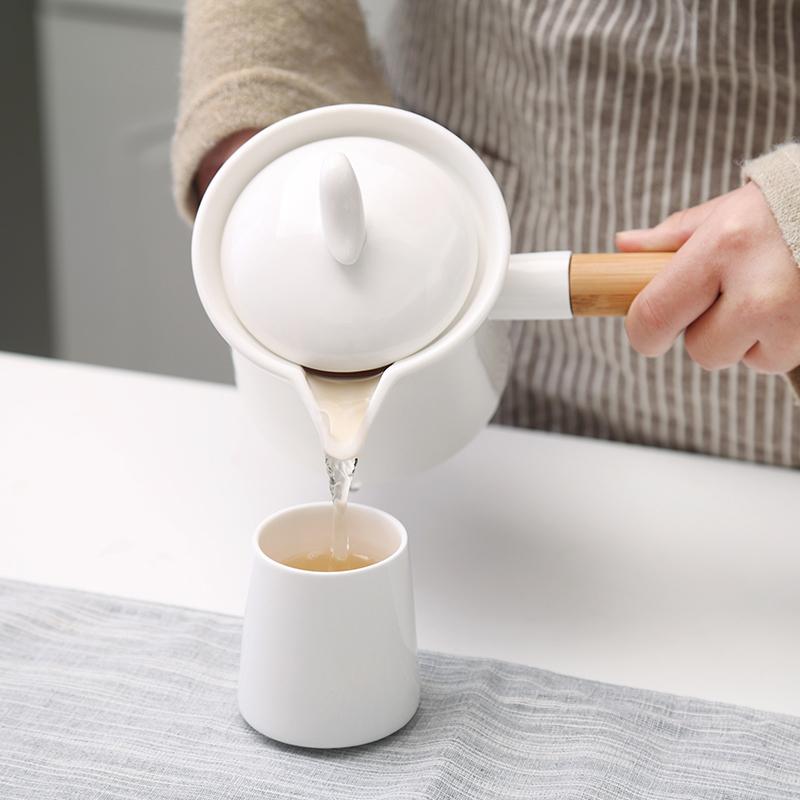 Coffee Pots Turkish Ceramic Flame Mocha Milk Heating Pot Kettle Boil Make Cook Maker Breakfast MOKA Long Bamboo Handle Barista Tools
Coffee Pots Turkish Ceramic Flame Mocha Milk Heating Pot Kettle Boil Make Cook Maker Breakfast MOKA Long Bamboo Handle Barista Tools