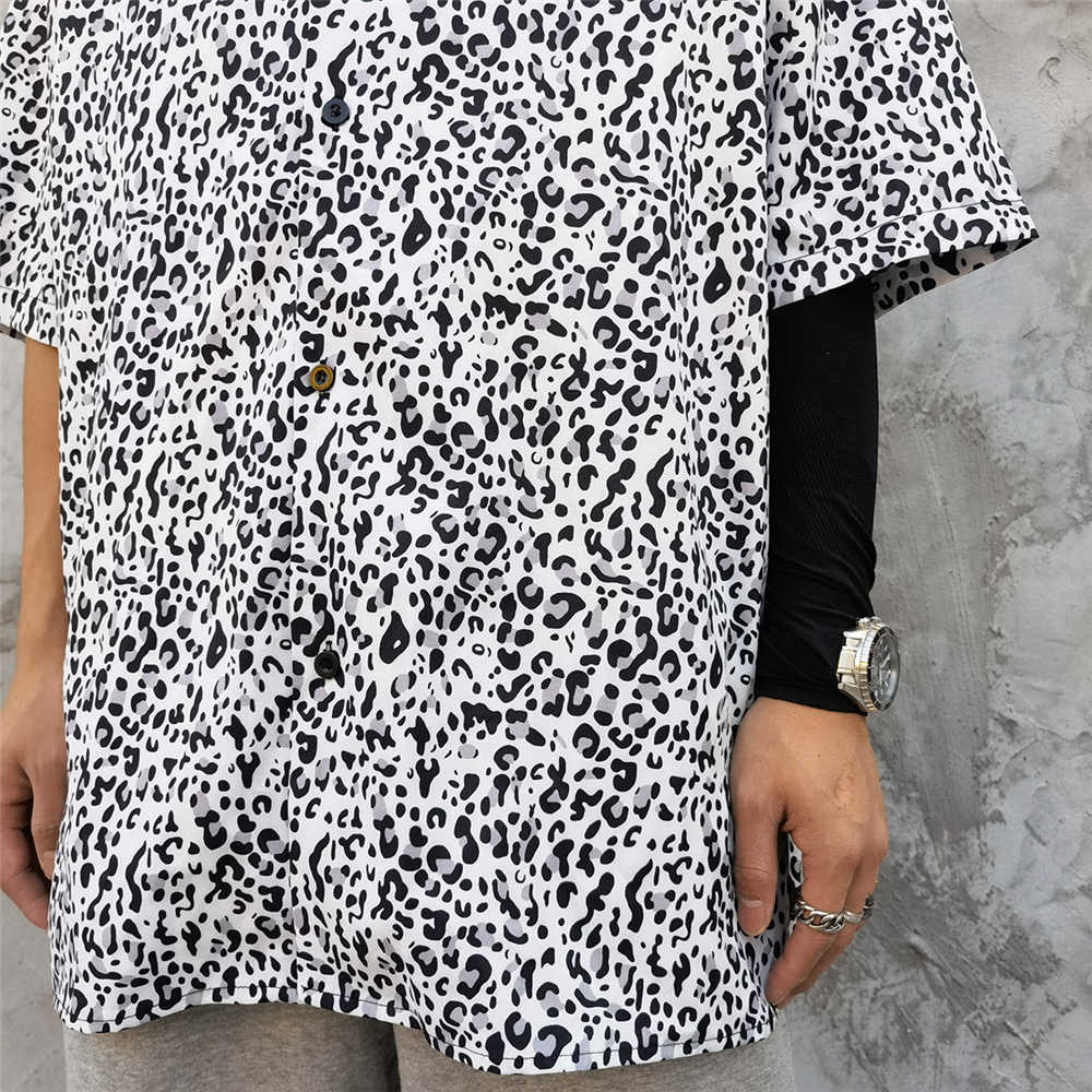 Men's Casual Shirt Beach Holiday Style Harajuku Short Sleeve Shirts Leopard Print Oversized Summer Soft Hawaiian Top Shirt 210601