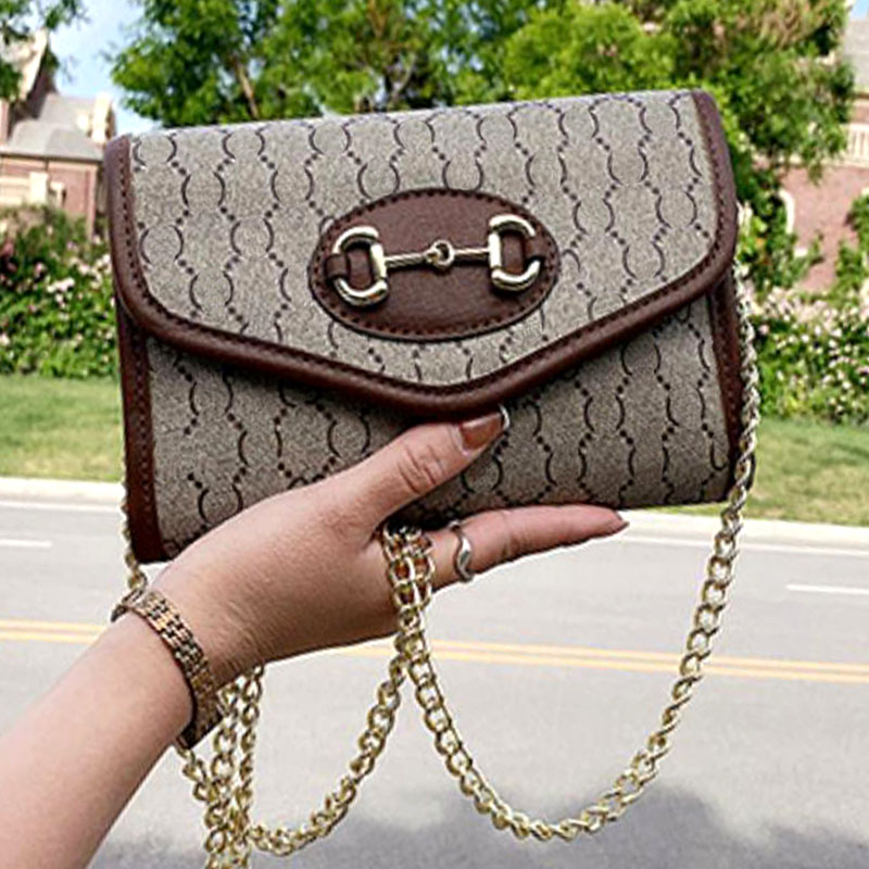 Fashion Brand Women Messenger Bags Luxurys Designers Chain Handbag Purse BAGS19013
Fashion Brand Women Messenger Bags Luxurys Designers Chain Handbag Purse BAGS19013