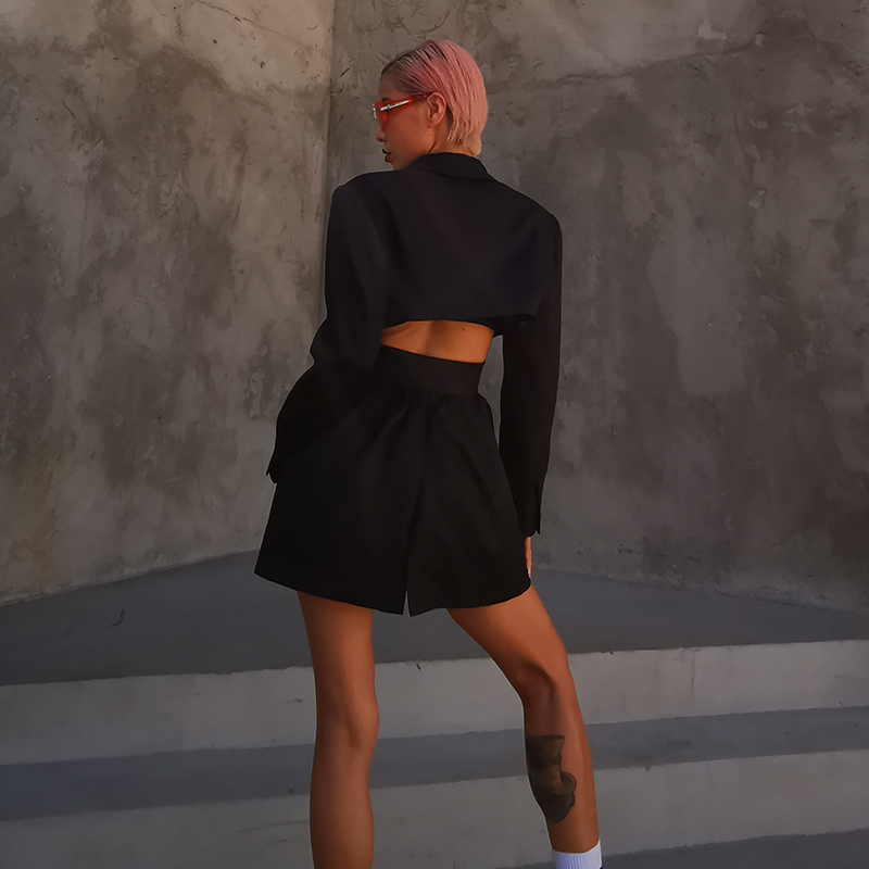 Black Tunic Jacket For Women Notched Collar Long Sleeve Backless Slim Short Blazer Female Autumn Clothing 210524