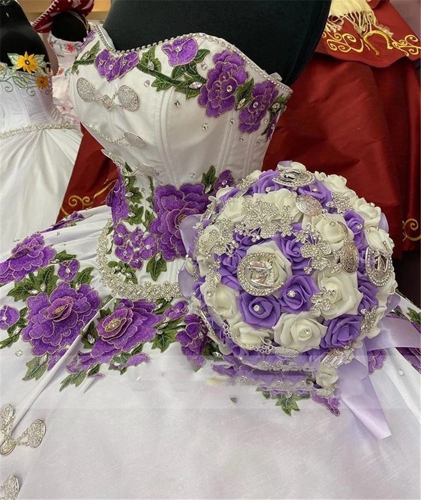 Mexican Lavender Quinceanera Dresses Light Purple Lace Ball Gowns Sweet 16 Dress Sweetheart Prom Gown Vestidos De XV 15 Aos