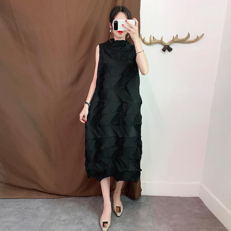 Casual Dresses 2021 Stand Collar Sleevless Dress Pleated Vintage Pullover Loose Long Female Fold Clothing Z562, Black
Casual Dresses 2021 Stand Collar Sleevless Dress Pleated Vintage Pullover Loose Long Female Fold Clothing Z562, Black