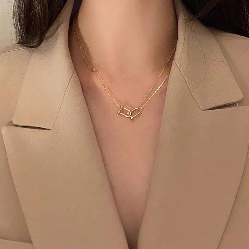 Pendant Necklaces Fashion Double U-shaped Buckle Necklace Layered Chain Simple Clavicle Women Temperament Jewelry 2021
Pendant Necklaces Fashion Double U-shaped Buckle Necklace Layered Chain Simple Clavicle Women Temperament Jewelry 2021