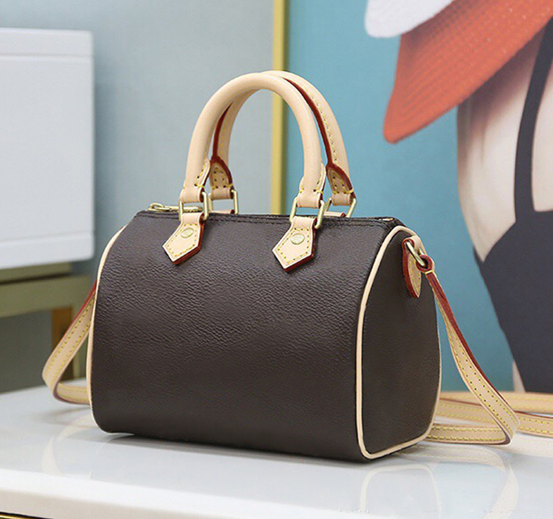 Designer Totes speedfast DIY Women Casual Handbag 3A High quality Lady Bags TOTE Top Handle Shoulder Cross Body Handbags BAND Boston bag, Fedexshipping
Designer Totes speedfast DIY Women Casual Handbag 3A High quality Lady Bags TOTE Top Handle Shoulder Cross Body Handbags BAND Boston bag, Fedexshipping